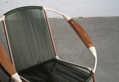 SOLIDO EASY CHAIR