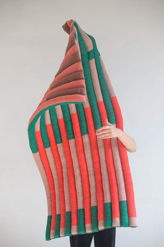 KNOTTING KNITTING