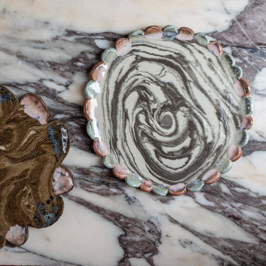 Lerry 2024 Petal Plate Gris Marble