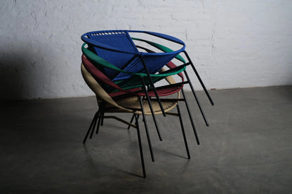 CLASSIC EASY CHAIR
