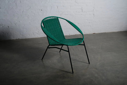 CLASSIC EASY CHAIR