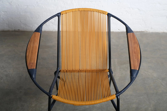 SOLIDO EASY CHAIR