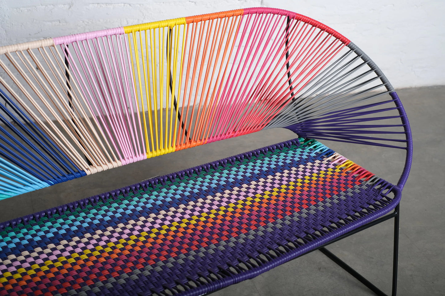 TUCURINCA BENCH