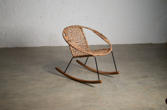 GUINEO ROCKING CHAIR
